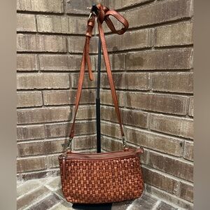 Marta Ponti Woven Genuine Leather Shoulder Bag Brown